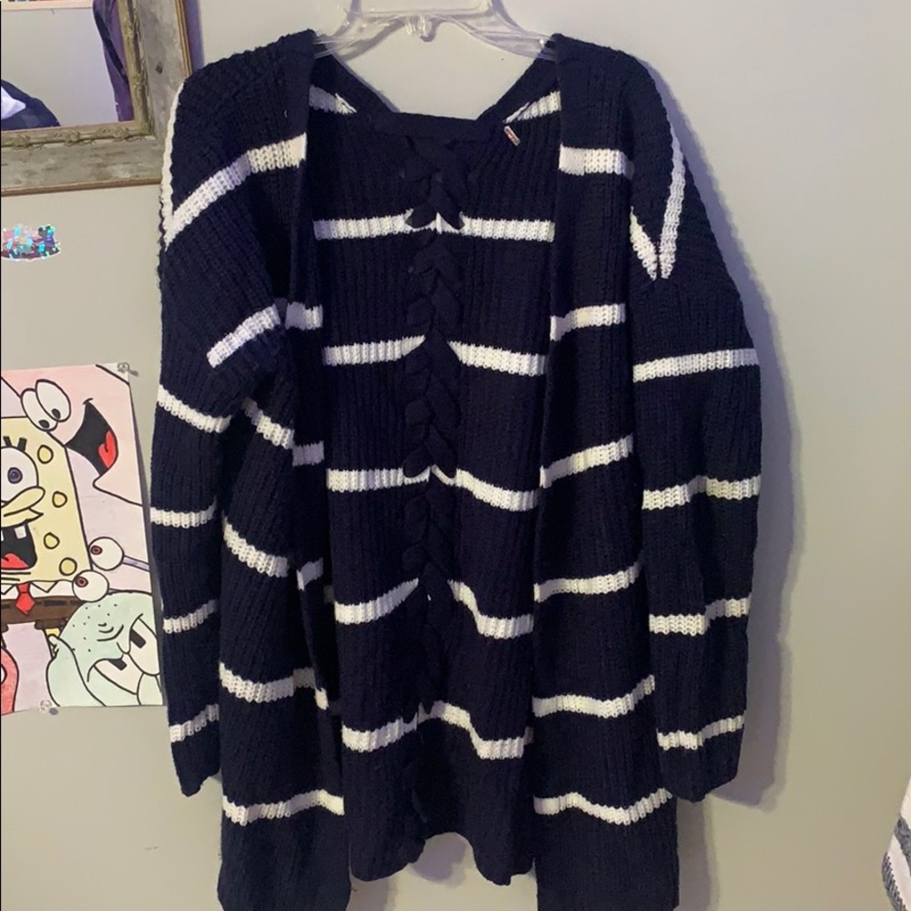 CUTE SWEATER!!!!